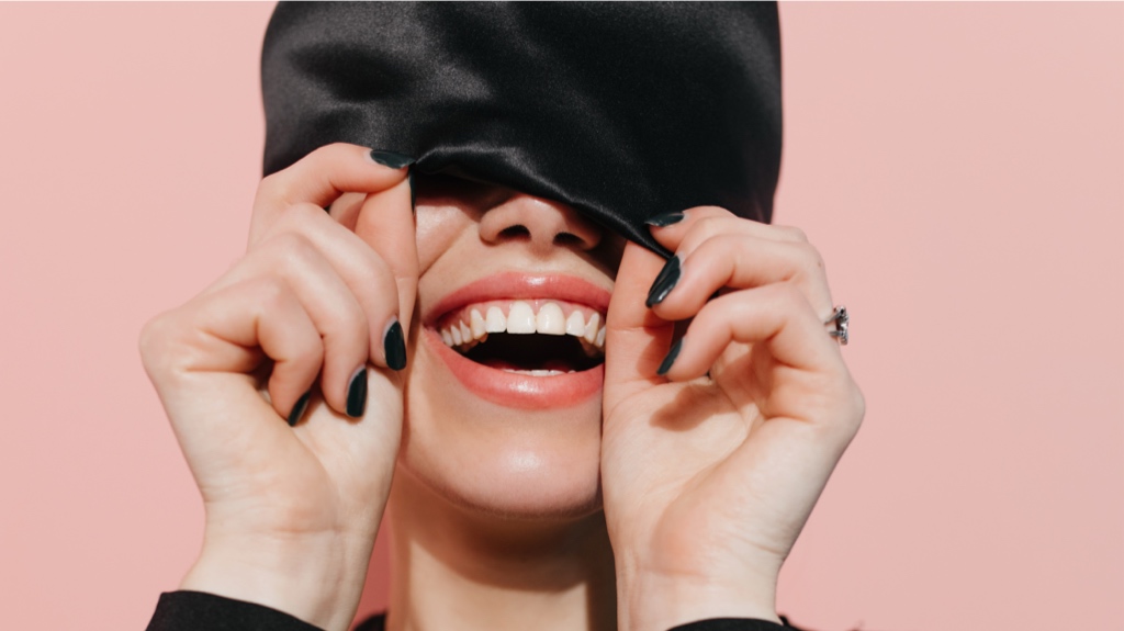 Veneers Before and After - The Hollywood Smile