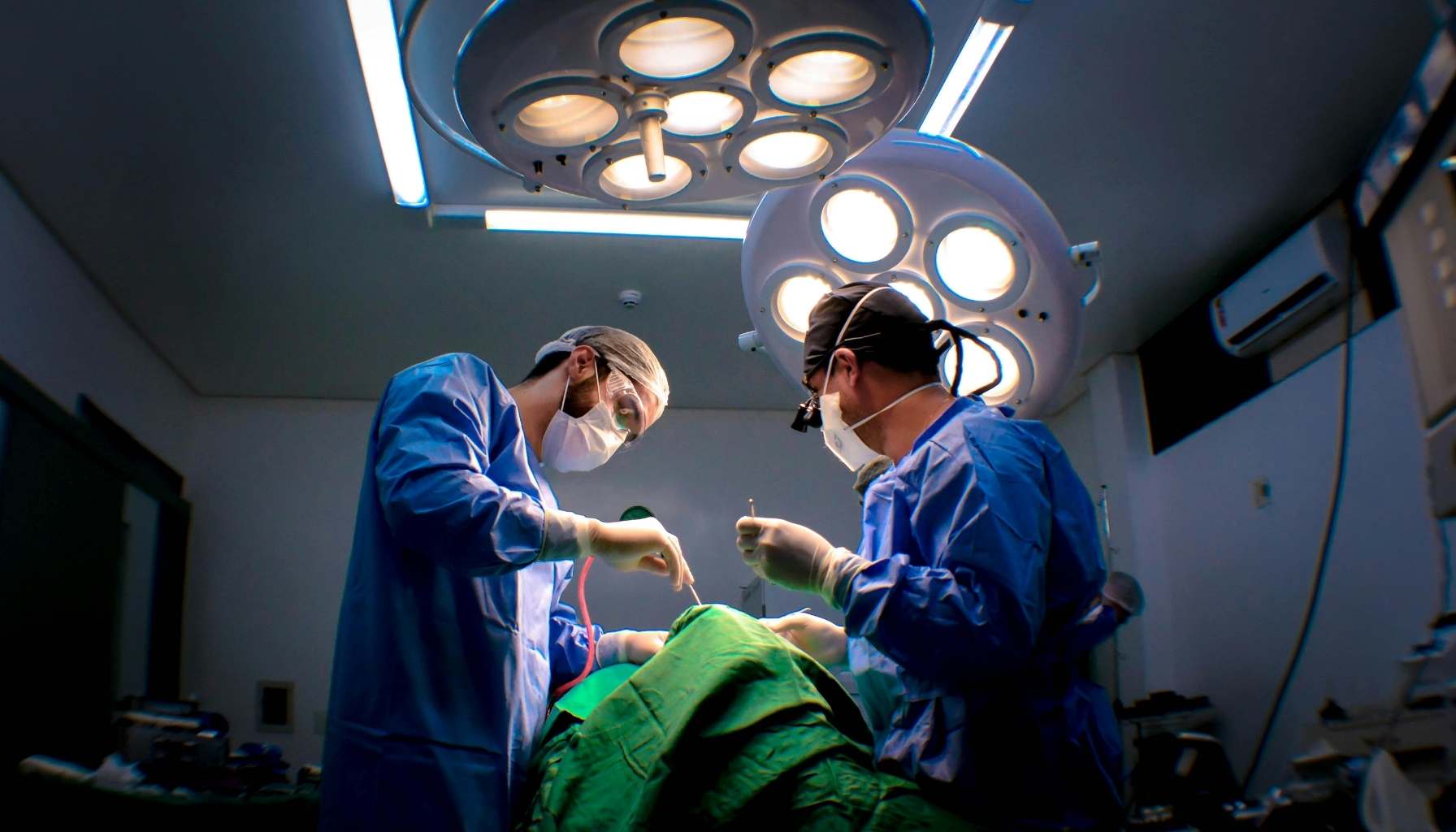 Rhinooplasty Istanbul
surgery rhinoplasty