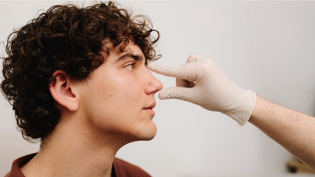 What happens if you don't tape your nose after rhinoplasty